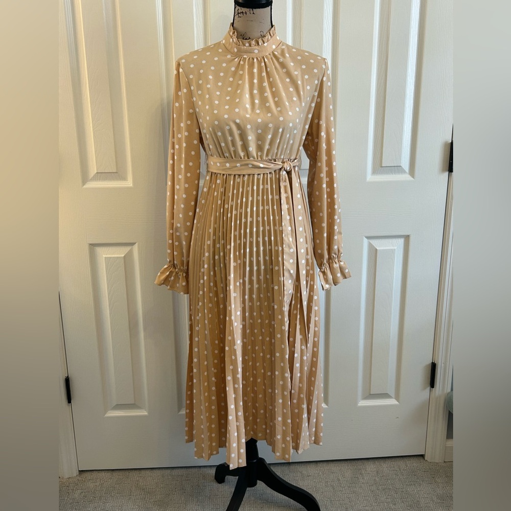 Shein tan Polka Dot high ruffled neckline & Pleated skirt Dress small